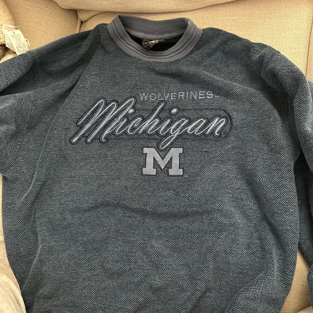 UNIVERSITY OF MICHIGAN VINTAGE SWEATSHIRT